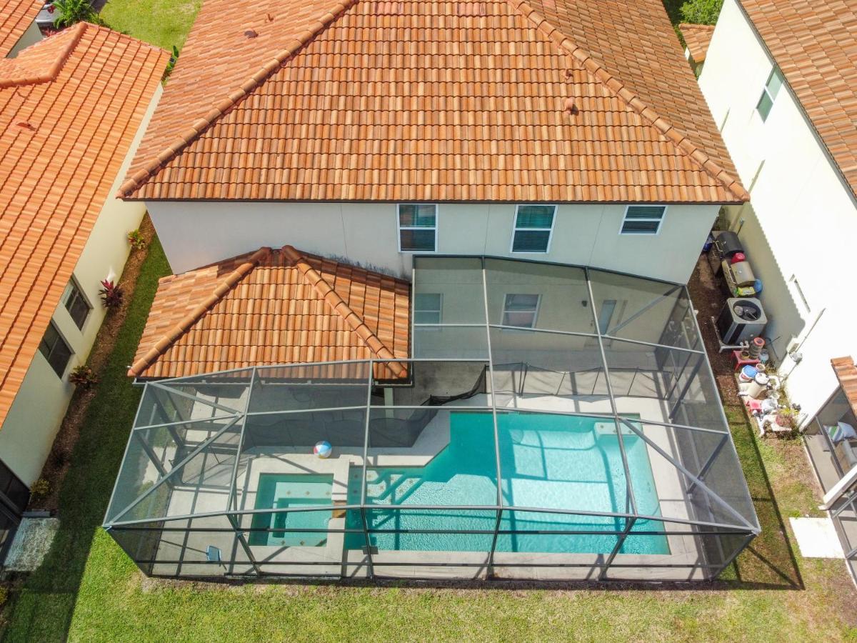 Casa de férias 5br 5 Bath Pvt Pool Bbq 11min 2744ft *